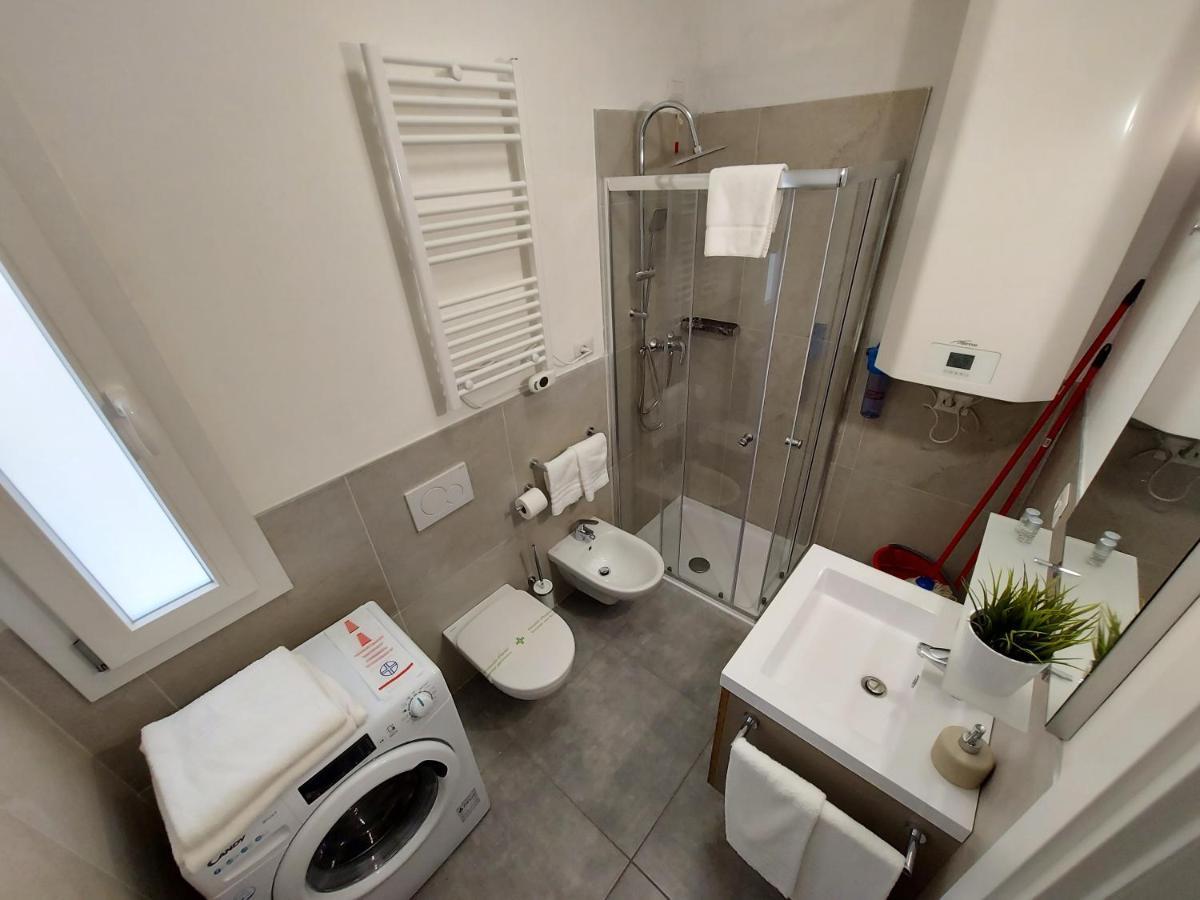 Residenza Delizia Camere & Appartamenti "Residenze Del Cuore" Verona Exterior foto