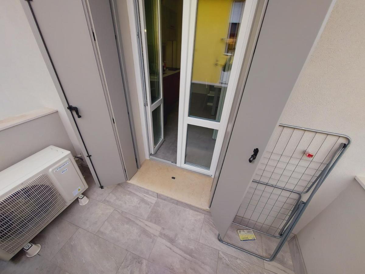 Residenza Delizia Camere & Appartamenti "Residenze Del Cuore" Verona Exterior foto